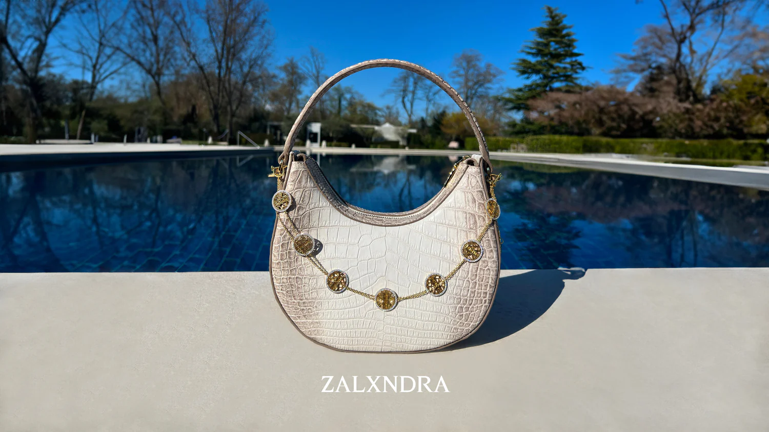 ZALXNDRA Himalayan bag