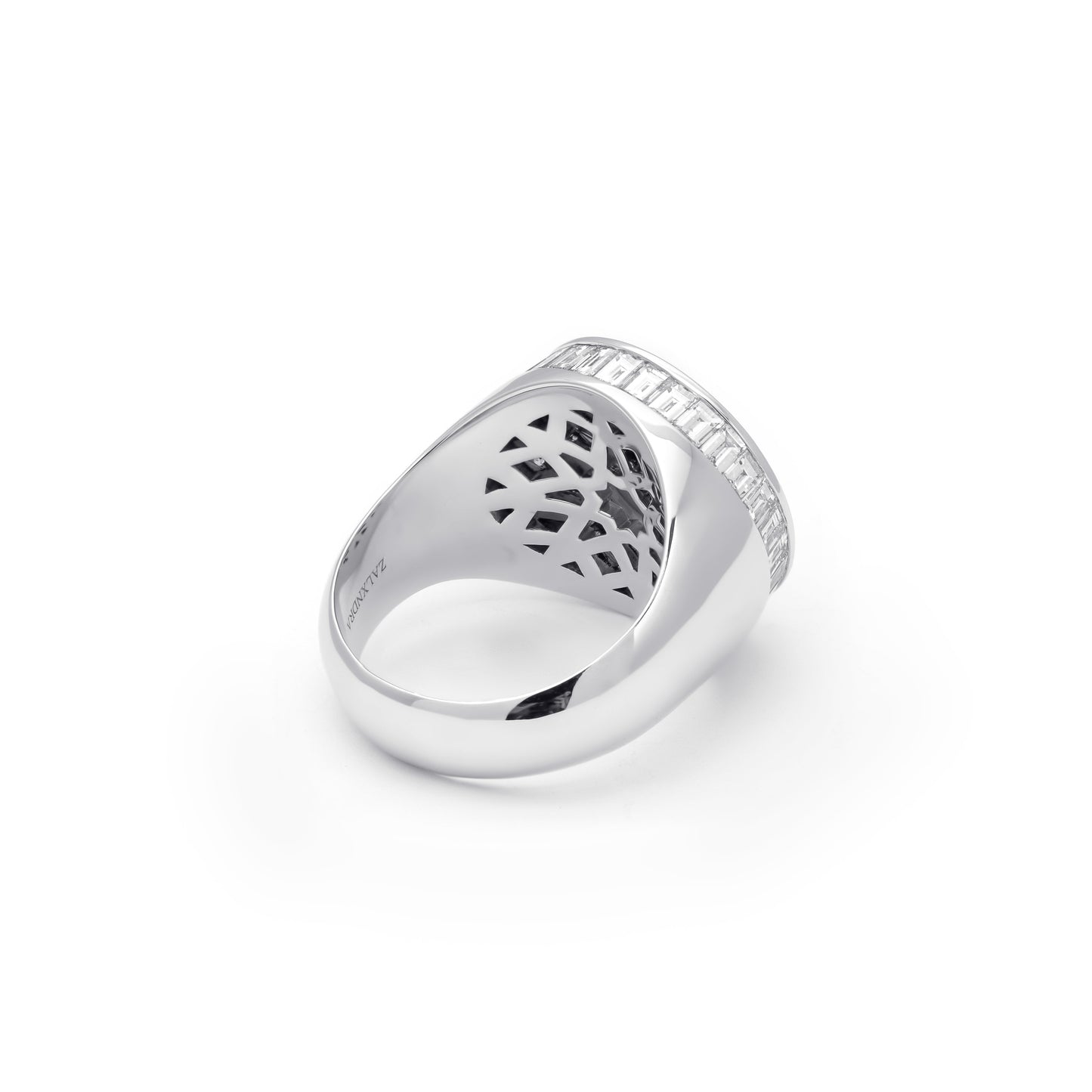 ZALX RING — MOTHER OF PEARL CROWN