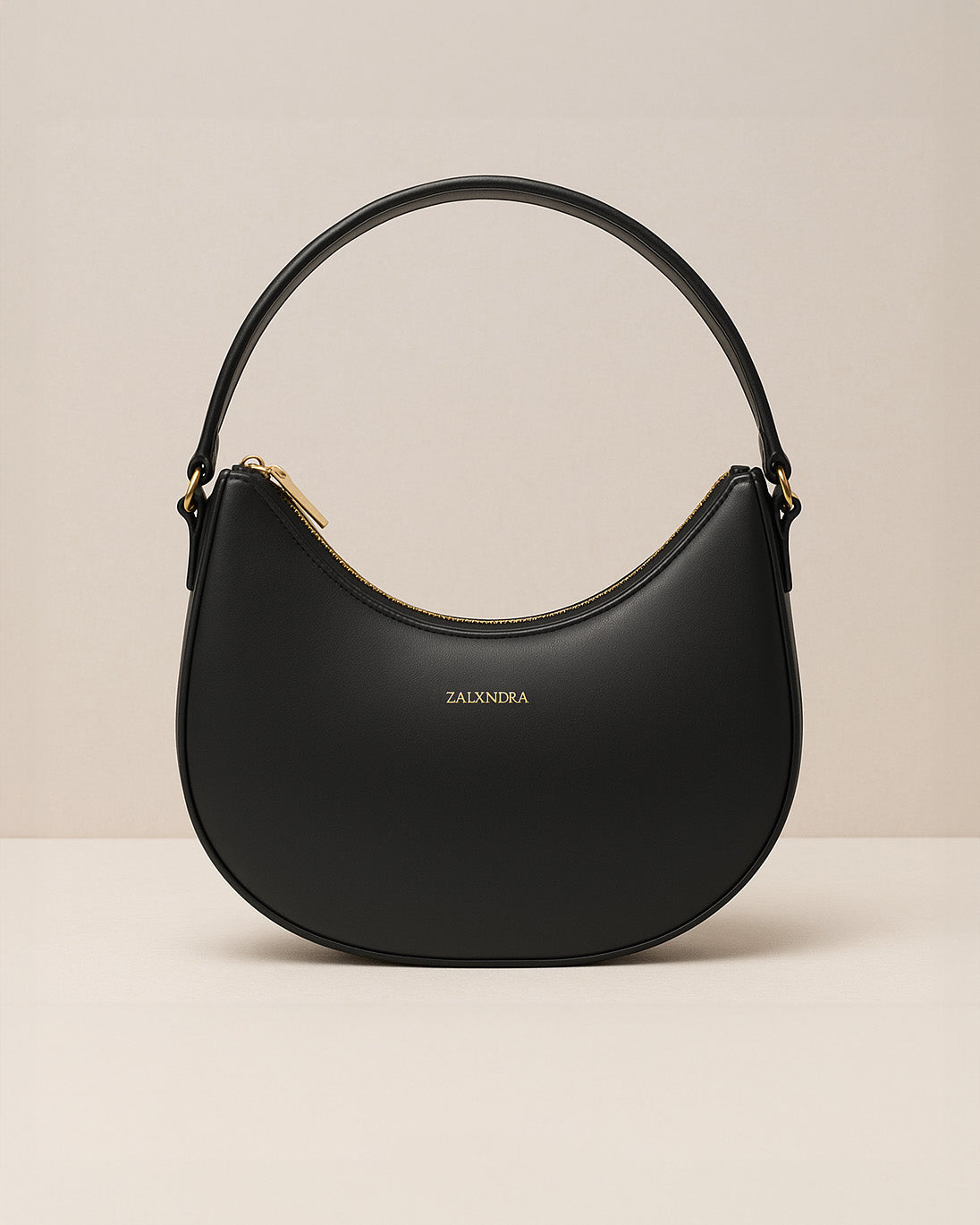 EZY LVR Curved Half Moon Bag